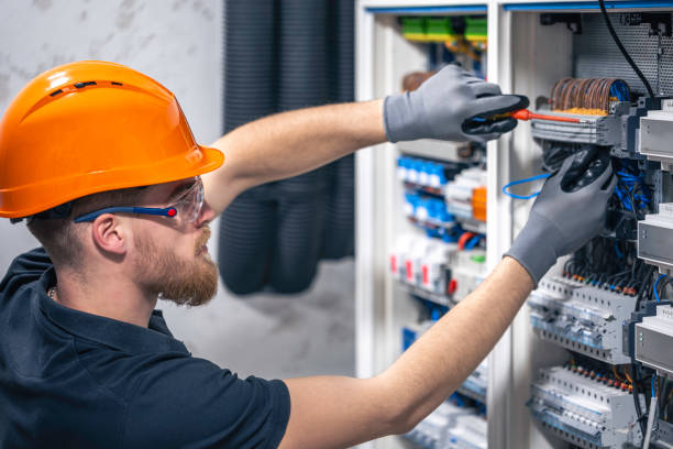 Best Emergency Electrician Near Me  in St Charles, MN